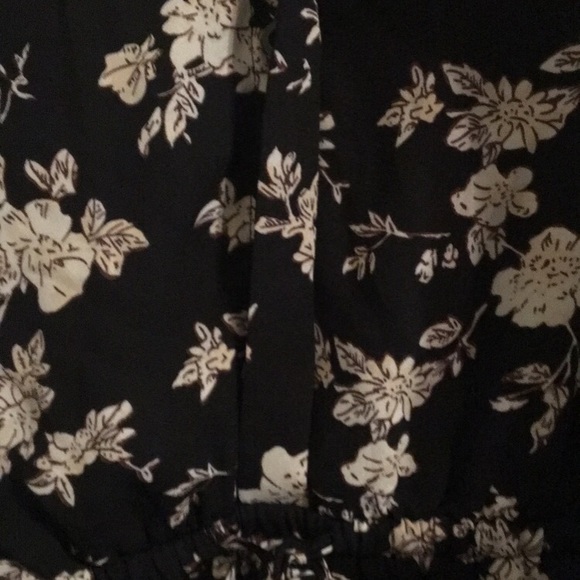 Daniel Rainn Floral Dress - Picture 5 of 5